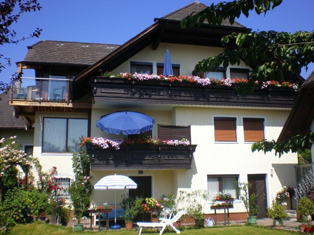 Apartments Blaschegg Im Zentrum Altmuenster Luaran gambar